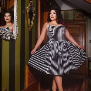 NWT Pinup Couture Small Jenny Dress in Victorian Stripe Print HAS POCKETS